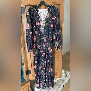 Beautiful detailing on this dress by Alice of Bohemia, size small!